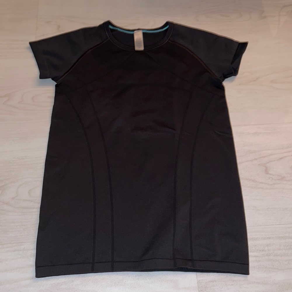 Ivivva By Lululemon Athletic Top